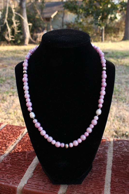 Texas Taffy Kiss Necklace