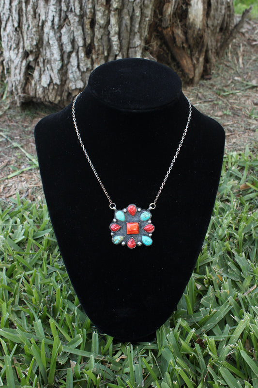 Caynon Bloom Necklace